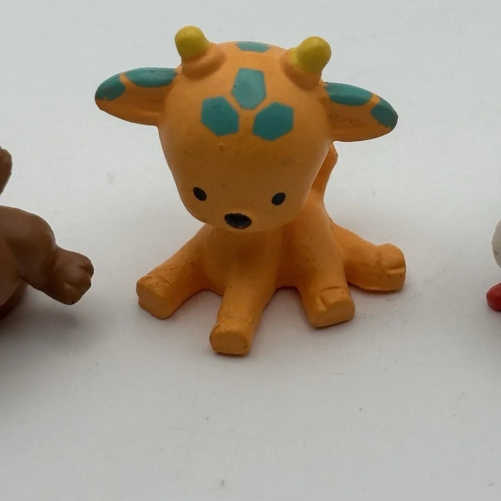 Twozies Lot Of 4 Cute Mini Collectible Animals Birds Raccoon‎  Giraffe